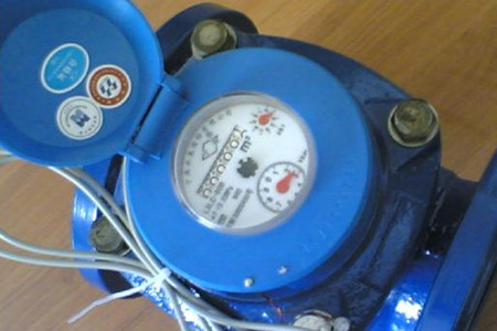 一種密封性好、不易滲水的光電直讀遠(yuǎn)傳水表